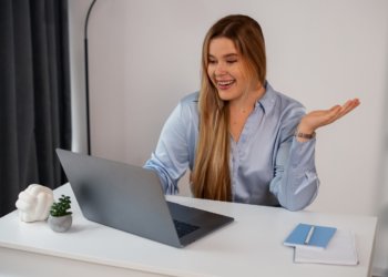 Студент из Новосибирска придумал, как управлять гаджетами с помощью жестов