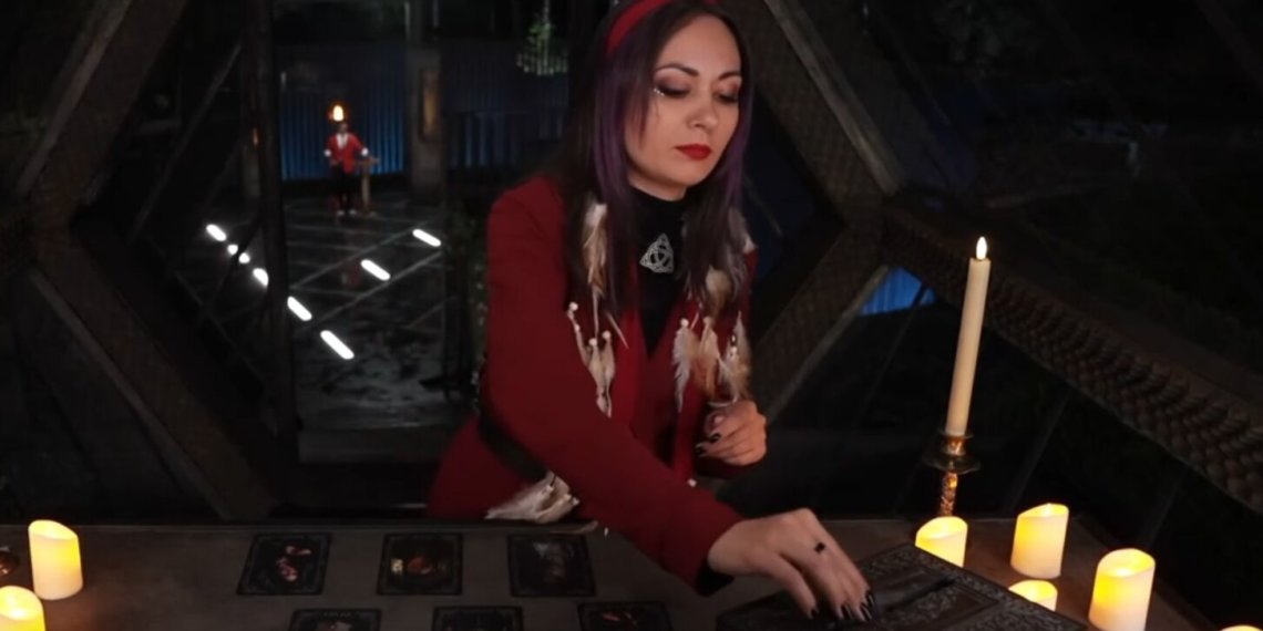 Медиума из Новосибирска выгнали из мистического проекта за «театральщину»