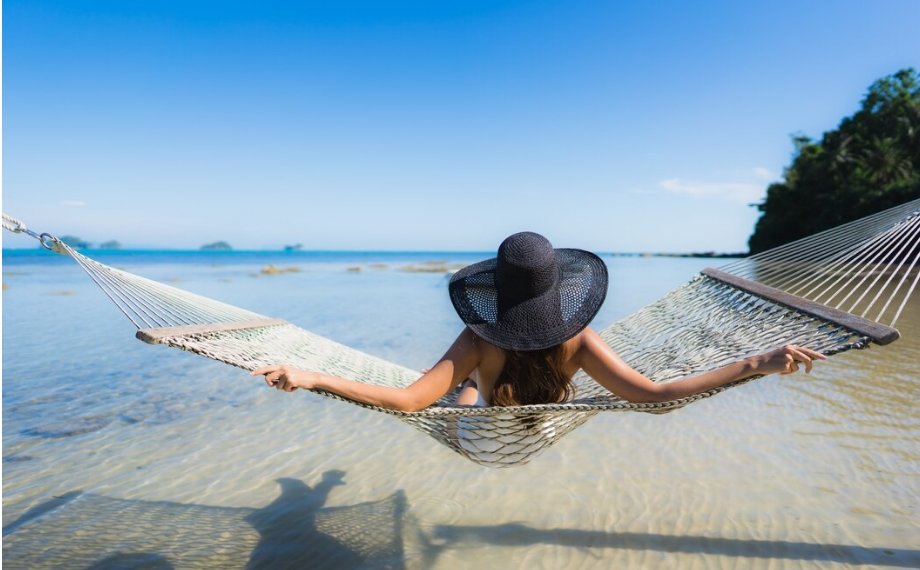 Половина новосибирцев стремятся снизить свои расходы в отпуске