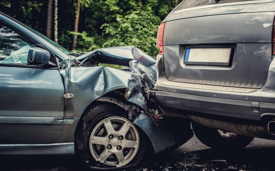 Подросток пострадал при столкновении трех автомобилей в Новосибирской области