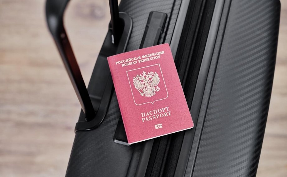 За что могут изъять паспорт — рассказала эксперт