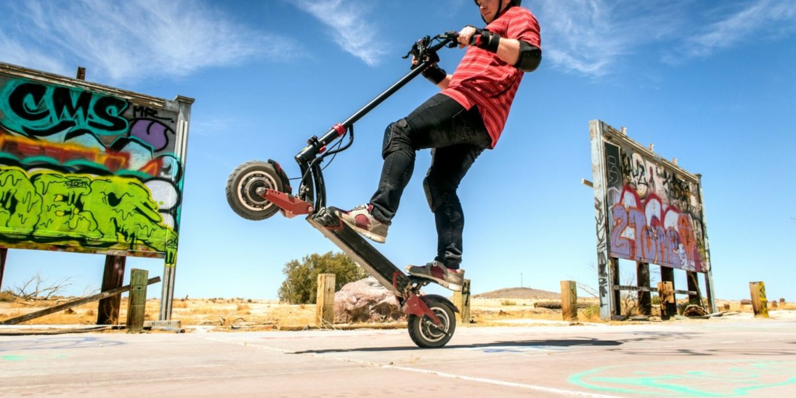 Госдума одобрила штрафы для электросамокатчиков