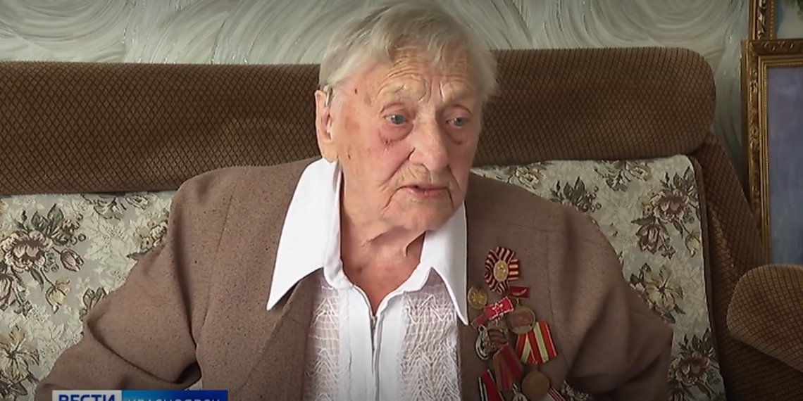 У 100-летней сибирячки-участницы Великой Отечественной войны сиделка отняла квартиру