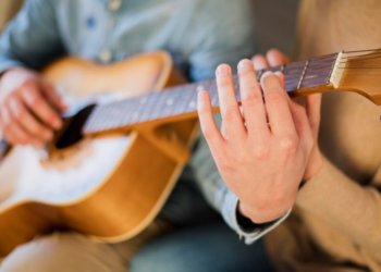 В Новосибирске отменили фестиваль бардов из-за надвигающегося шторма