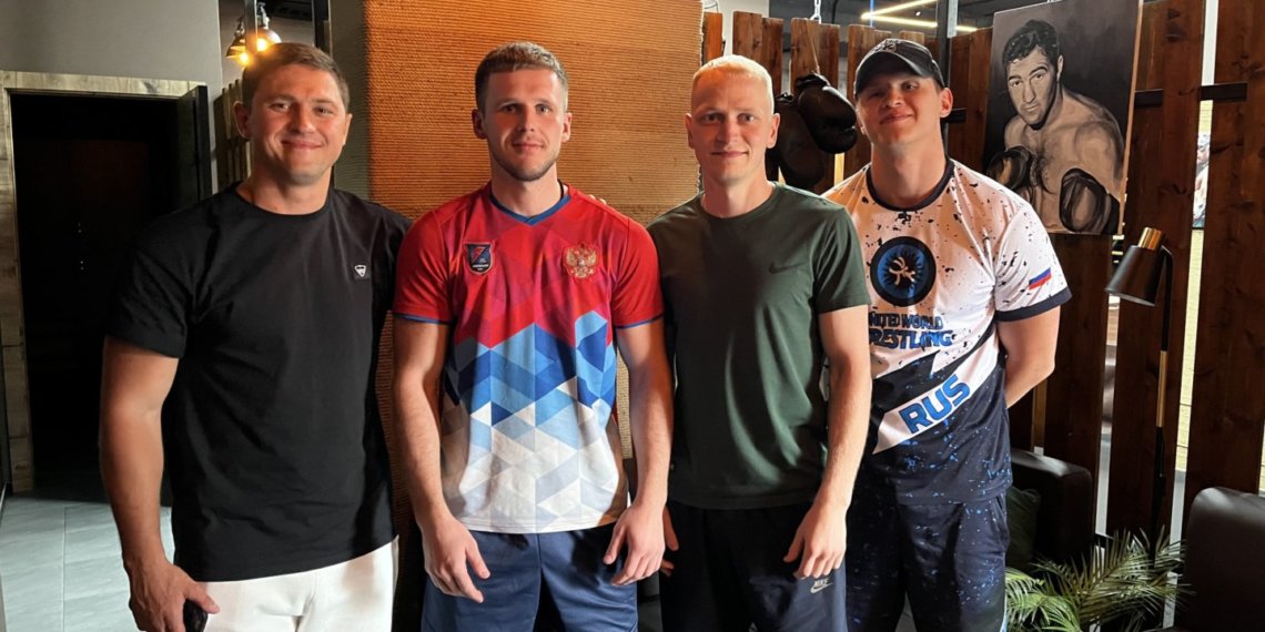 Что такое боксёрское IQ, зачем женщины надевают перчатки и как стать мастером спорта — рассказали новосибирские боксёры