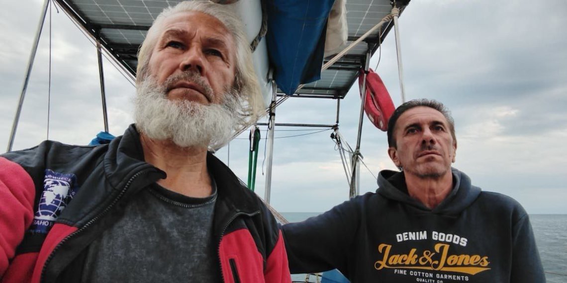 Сибиряки-«кругосветчики» за три года проплыли три океана и десятки морей и рассказали, как это было