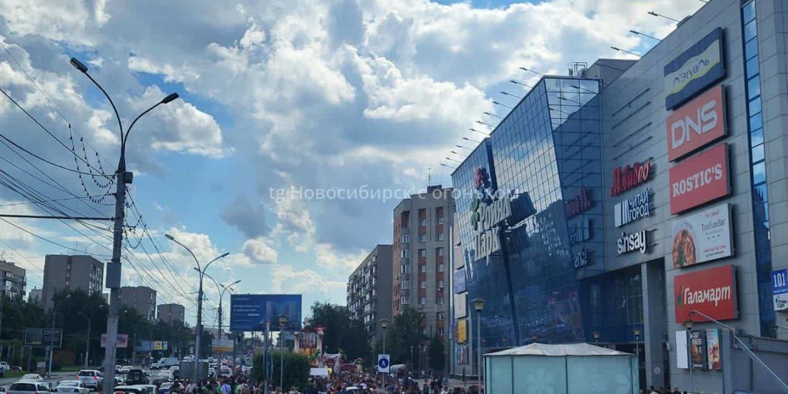 ТРЦ «Роял Парк» эвакуировали в Новосибирске