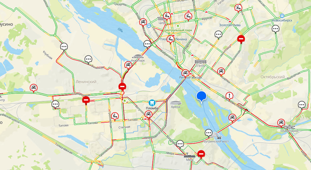 Новосибирск сковало семибалльными пробками