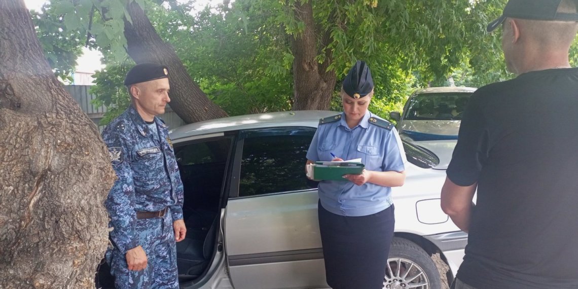 Житель Новосибирской области раздал долги ради автомобиля ВАЗ