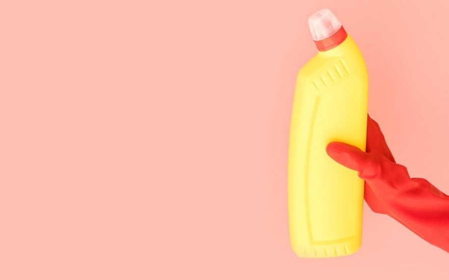 Мать заставила ребенка выпить чистящее средство в Красноярском крае