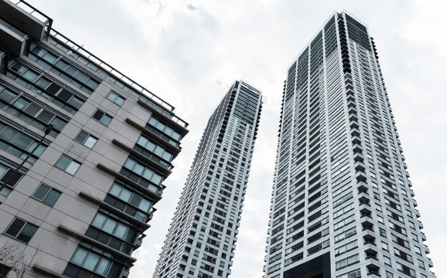 1,5 млн предложений о работе с проживанием и бесплатное жилье стали доступны жителям Курской области на Авито