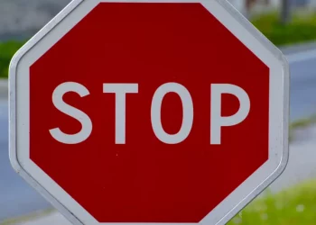 В Центральном округе Новосибирске ввели ограничение движение из-за ремонта дорог