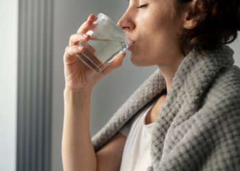 В питьевой воде содержание мышьяка в 4 раза превысило норму — возбуждено уголовное дело в Новосибирской области