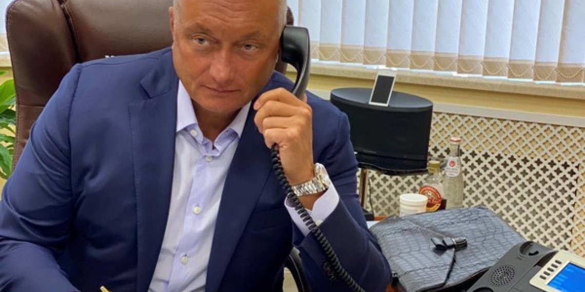 Сенатора Дмитрия Савельева подозревают в организации убийства