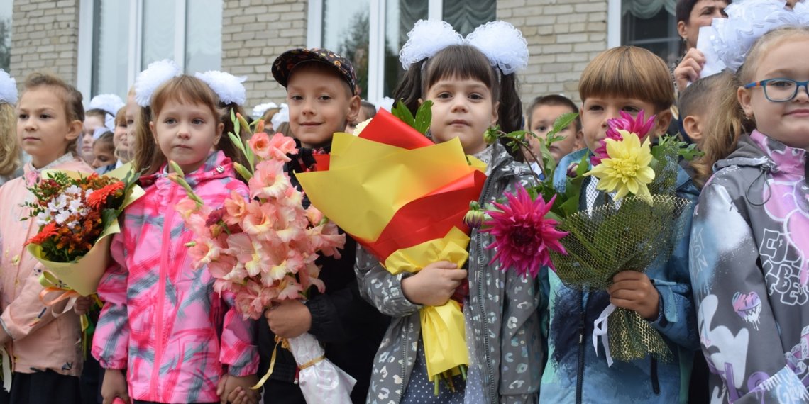 Торжественные линейки в честь Дня знаний прошли в Новосибирске