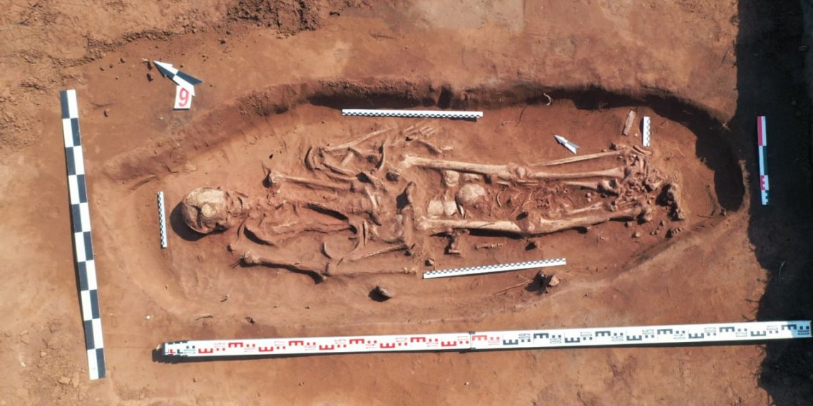 Погребения первобытных людей нашли в России
