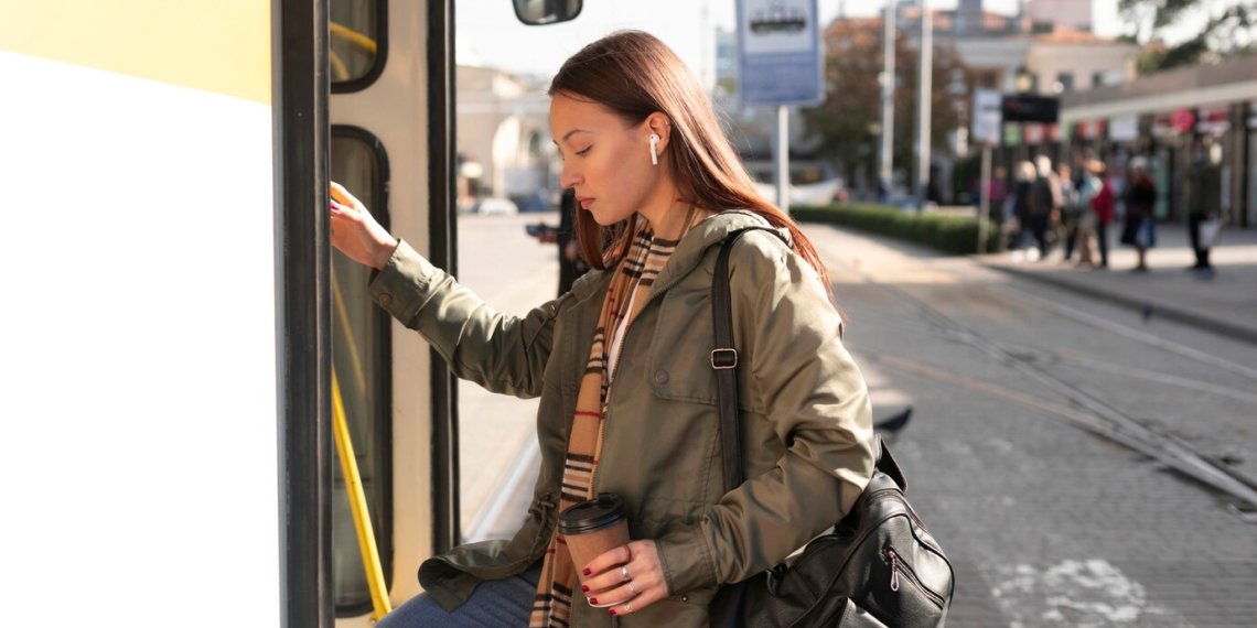 Жители Каргатского района больше не будут опаздывать на работу