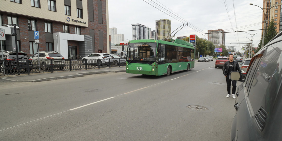 Большой участок центральной улицы Новосибирска отремонтировали по БКД