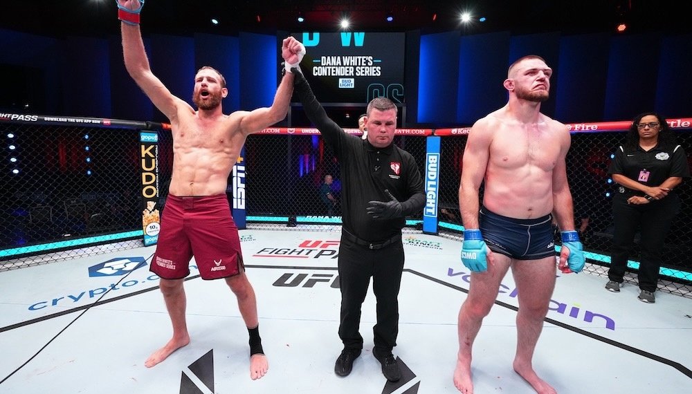 Боец из Новосибирска Андрей Пуляев стал резидентом UFC