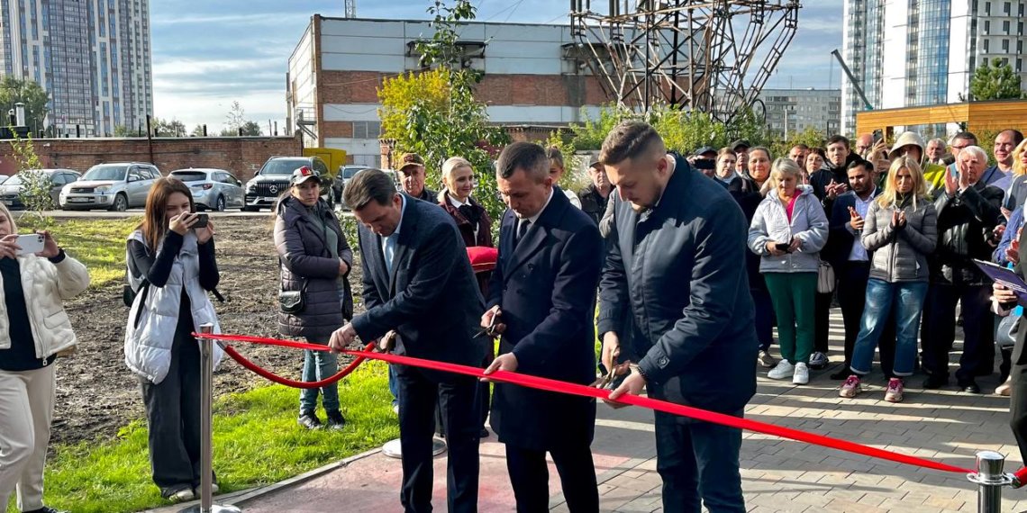 Сквер «Героев Донбасса» торжественно открыли в Новосибирске