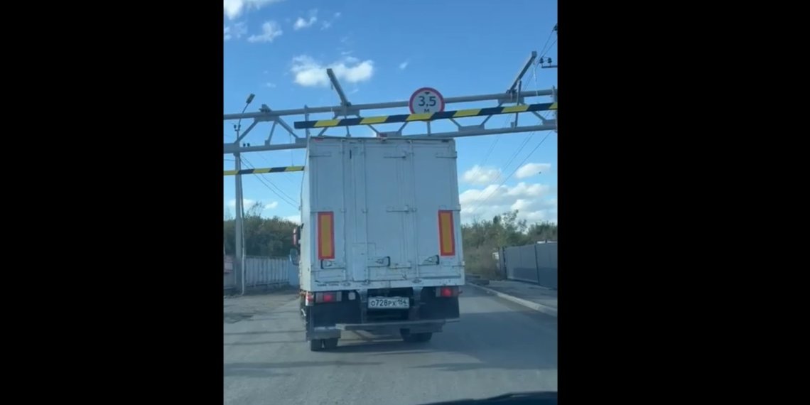 Дорогу для фур перекрыли в Хилокском жилмассиве