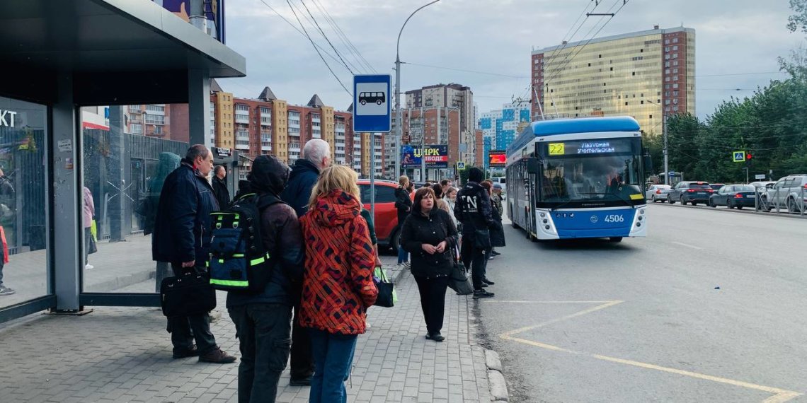 В Новосибирске объявят тендер на обновление 70 остановок