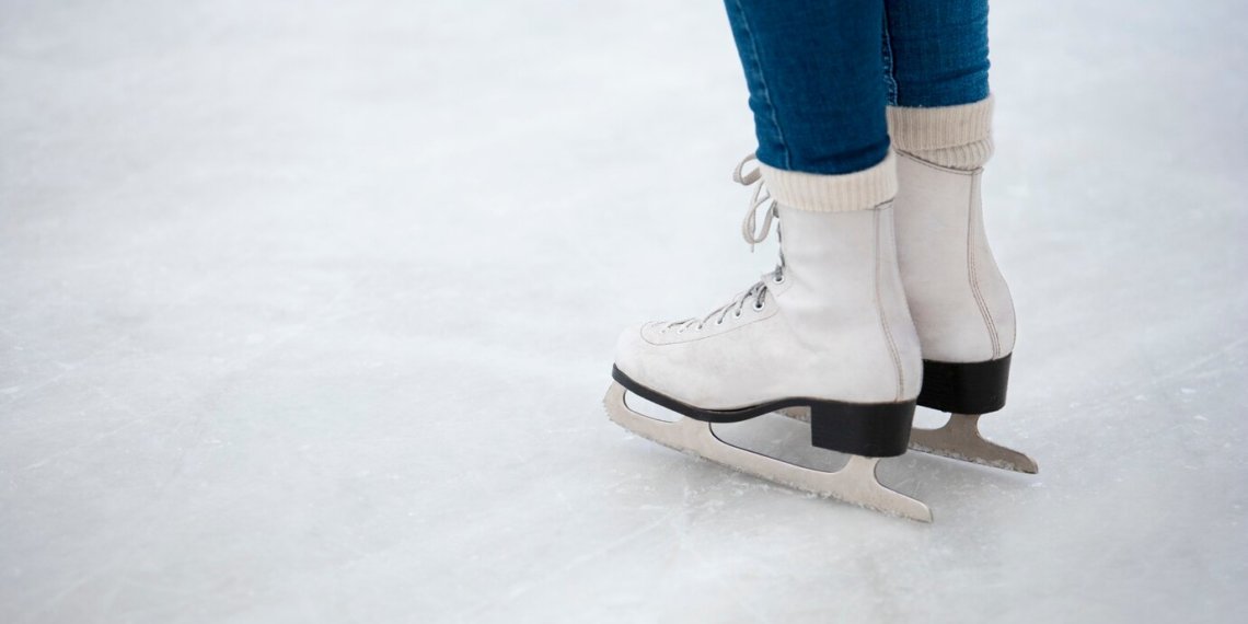 Стало известно, откроется ли скандальный каток перед НОВАТом