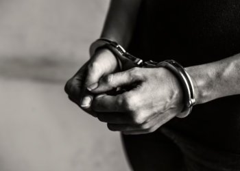 Подросток зарезал 12-летнюю девочку в Иркутской области