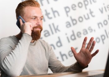 Сибиряк обманным путем похитил 1,3 млн рублей с телефонных счетов