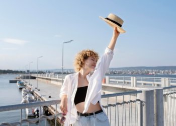 Каждый второй сибиряк хотел бы провести отпуск на Дальнем Востоке