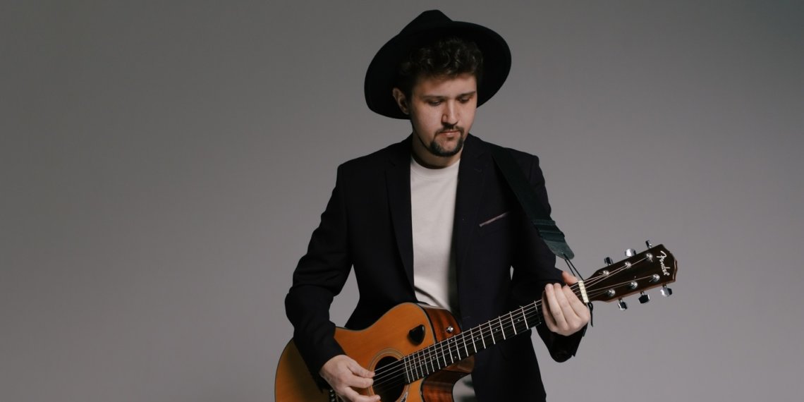 «Новосибирск – большой спальный район»: известный певец Иван Черепанов поделился впечатлениями о столице Сибири