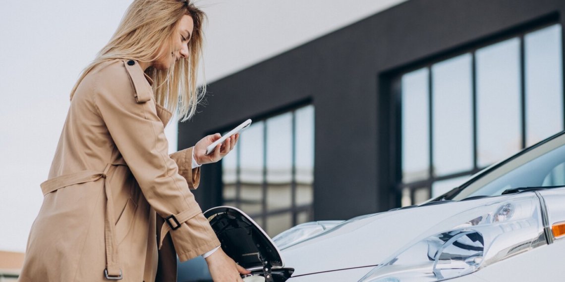 В микрорайнах Кольцово установят станции для зарядки электрокаров