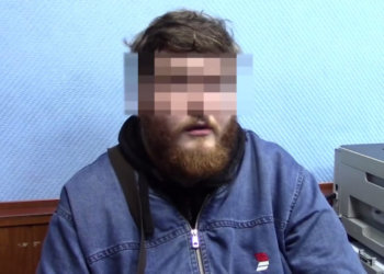 На студента омского вуза завели дело после нападения на преподавателя