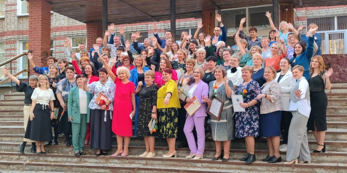 Новосибирский лицей №81 отметил 60-летний юбилей