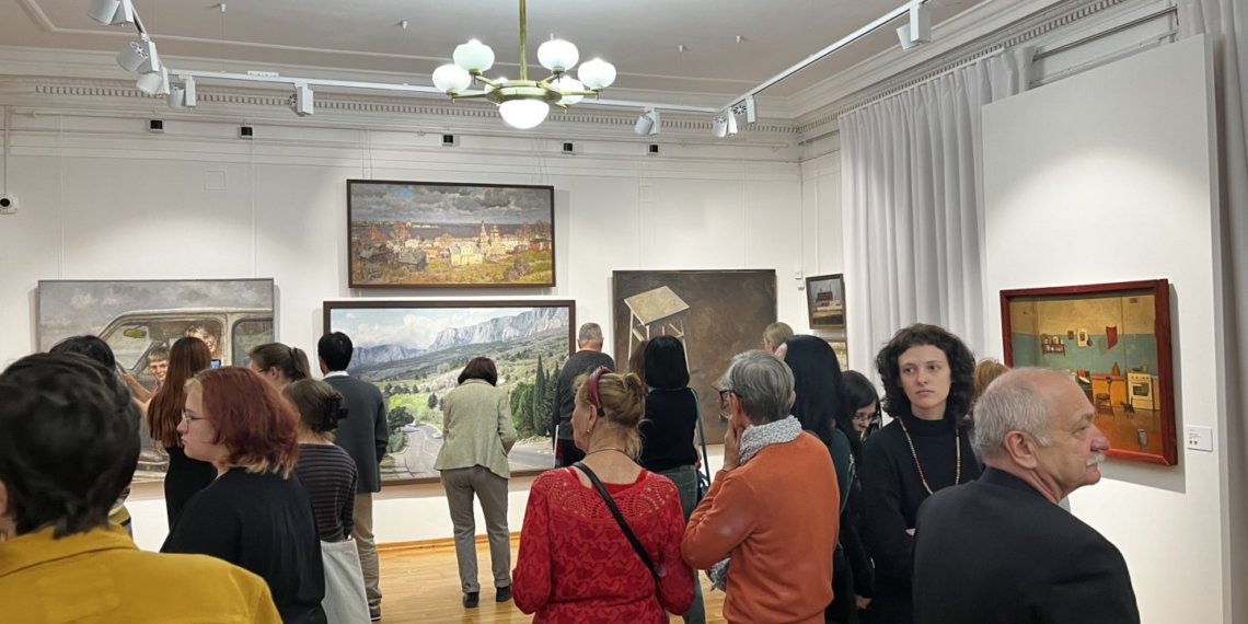 Куда катится современное искусство: народные художники РФ приехали в Новосибирск