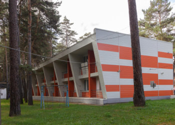 Гостиницу для бездомных открыли в поселке Мочище