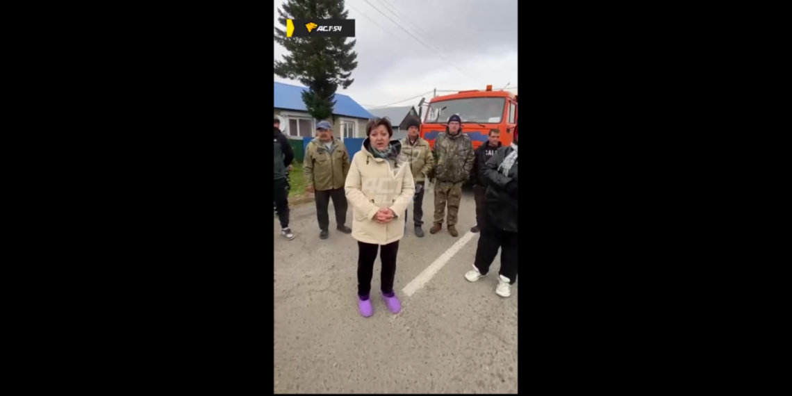 Жители села Лекарственное отказываются пропускать рабочие КамАЗы