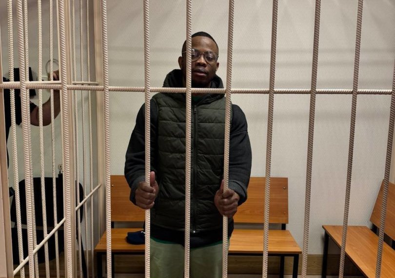 Мигрант в Новосибирске украл 300 тысяч у своего соотечественника под видом помощи