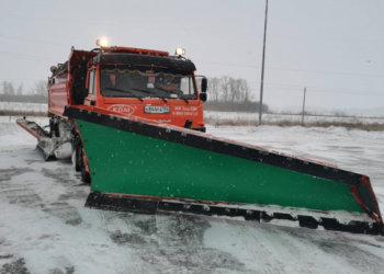 Более 1150 единиц специализированной дорожной техники готовы выйти на уборку автодорог области от снега