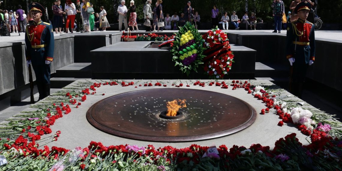 Вечный огонь погасят в Новосибирске 16 октября