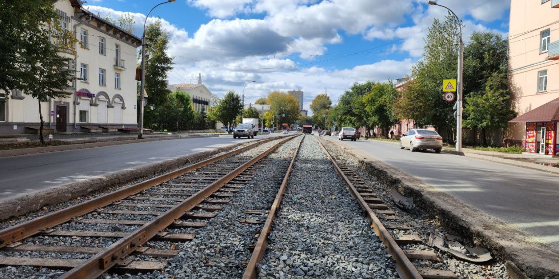 Максим Кудрявцев дал распоряжение ускорить работы по восстановлению трамвайных путей на улице Мира