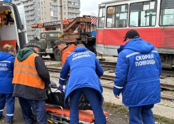 Трамвай наехал на пенсионера в Алтайском крае