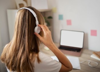 Школьников из кузбасского города перевели на дистанционное обучение из-за ОРВИ