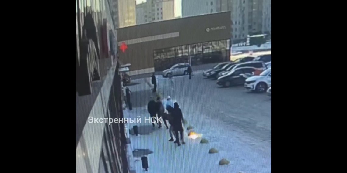 Школьники из Новосибирска выстрелили из сигнального пистолета в лицо парню