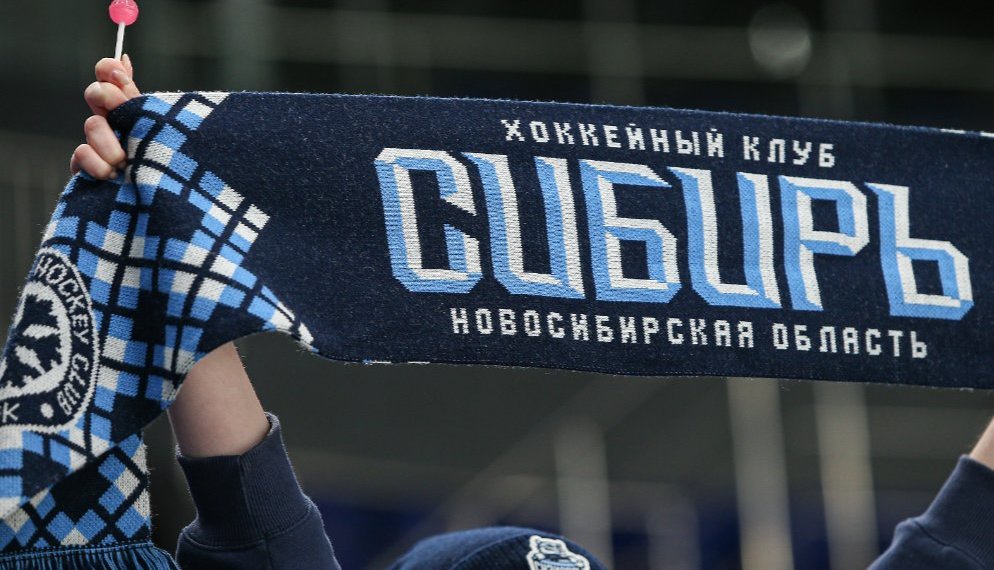 Нюдс-скандал в МХЛ: Тренер «Сибирских снайперов» попал в эпицентр громкой истории