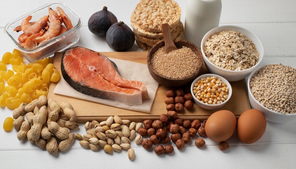 Какие продукты нужно добавить в рацион мужчинам — рассказала диетолог