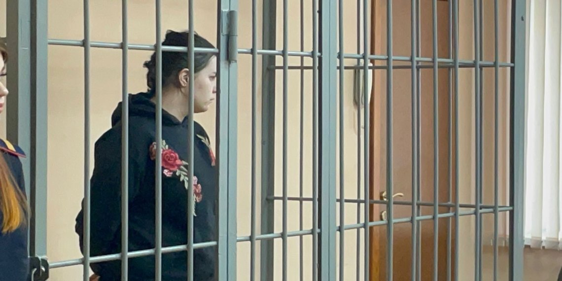 Шесть лет колонии дали горе-матери из Новосибирска, которая выкинула сына в мусорный бак