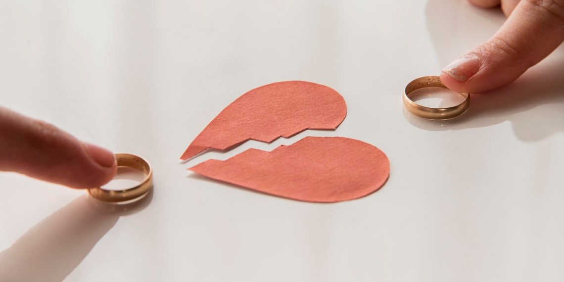 Не по любви: брак мигранта и сибирячки расторгли в Новосибирской области