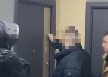 Нелегальное казино в нежилой квартире накрыли новосибирские силовики