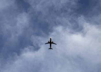 Пять минут, полет ужасен: многие авиарейсы по России могут закрыть из-за проблем с субсидиями